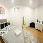 Rooms, Ideal Location For Tourists * Lisboa