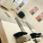 بيت شباب Rooms, Ideal Location For Tourists Lisboa
