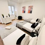 Rooms, Ideal Location For Tourists * Lisboa