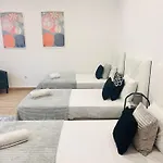 Rooms, Ideal Location For Tourists