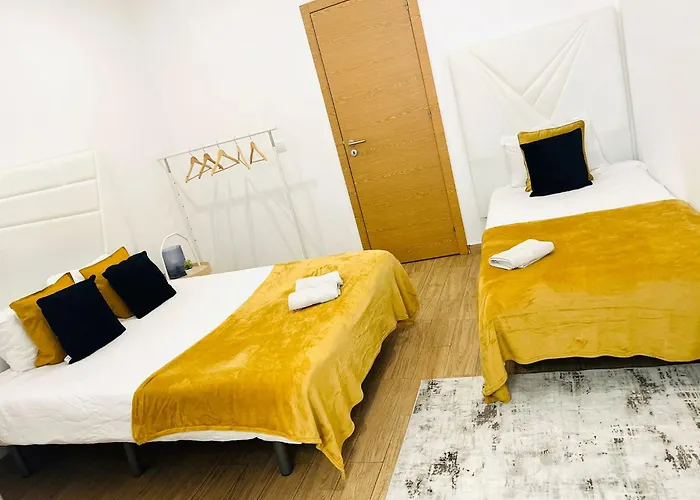 Rooms, Ideal Location For Tourists Hostel
